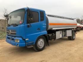 衢州流動(dòng)加油車與油罐車 便捷與安全的城市能源動(dòng)脈